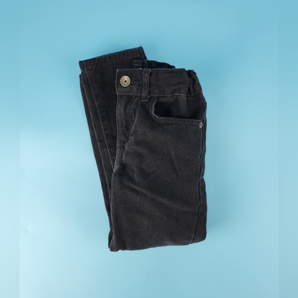 The Childrens Place Boys Size 5 Black Skinny Jeans Adjustable Waist Zip Snap EUC - Picture 1 of 10